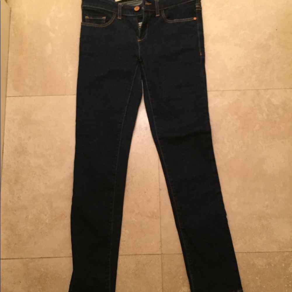 Pilcro dark blue jeans size 26